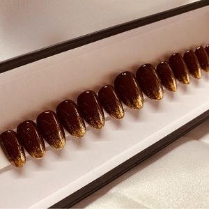 Short Round Burnished Gold Autumn Custom Luxury Press Ons